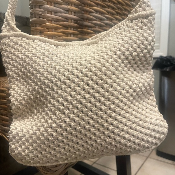 Handmade Macrame Shoulder Bag Boho Hippie Knit Woven Ivory Crossbody​ - Picture 4 of 6